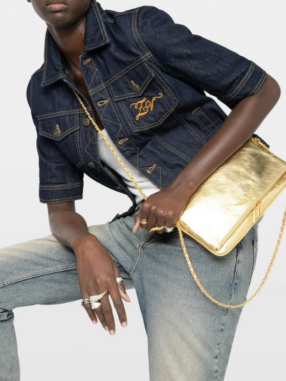 Rock Vintage Metal Clutch